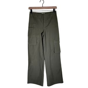 TNA ARITZIA classic army green straight leg cargo pants 0